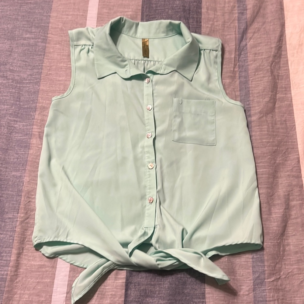 Size Small Women’s Whisper Shirt